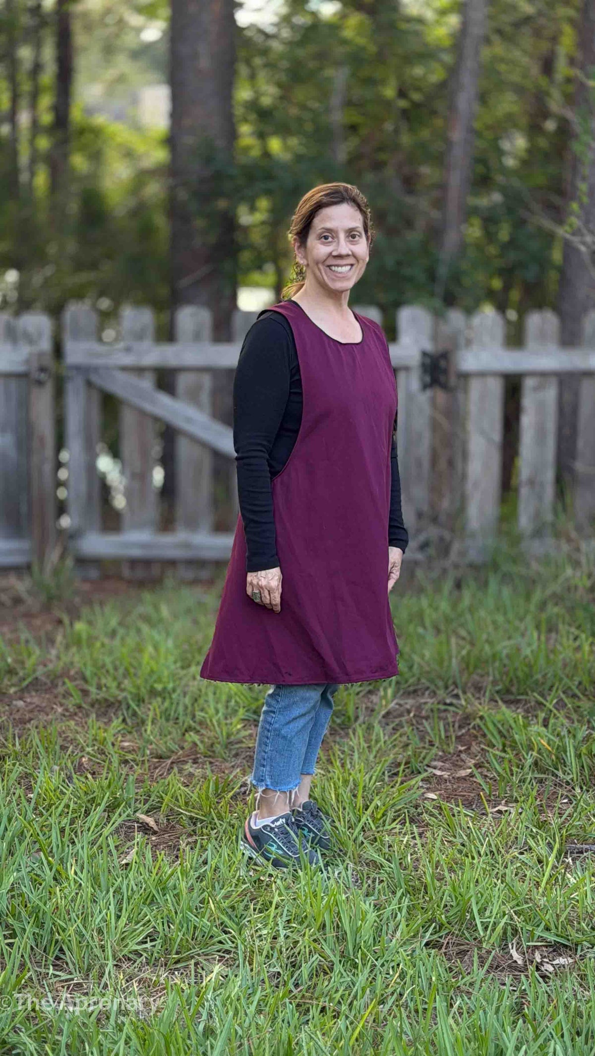 Just the Apron, Please - Simple Apron for Curvy Figures - No Pockets